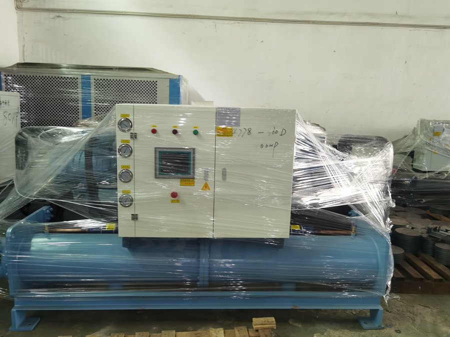 水冷螺桿式冷水機(jī)過熱的原因是什么？解決方法！